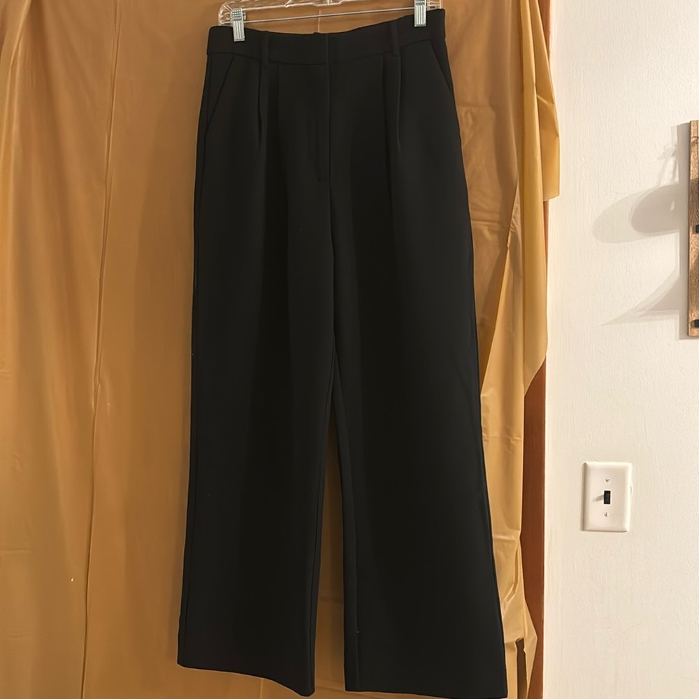 NWT Abercrombie pants. Size 10
